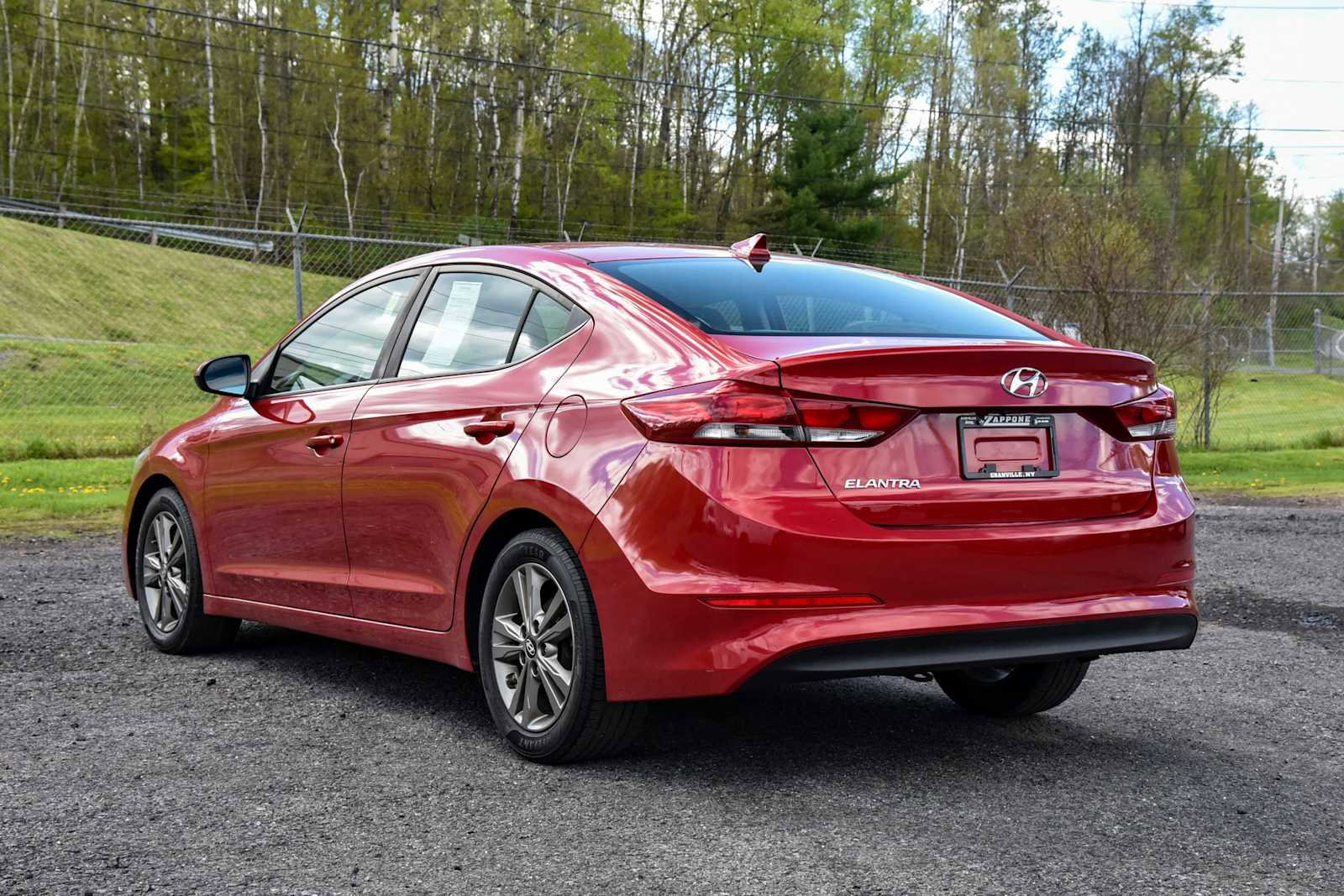 Used 2018 Hyundai Elantra SEL FWD image 5