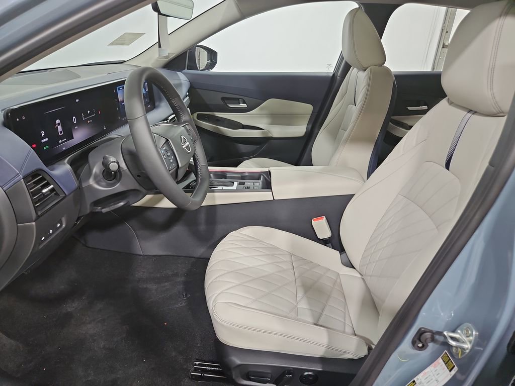 New 2026 Nissan Sentra SL FWD image 9