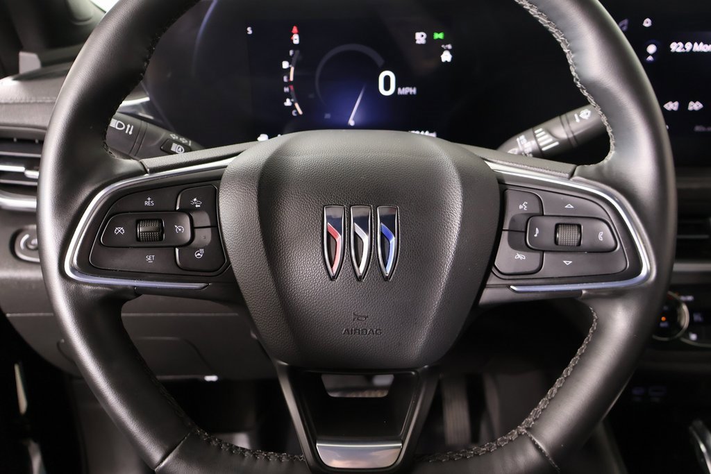 Used 2024 Buick Envista Preferred w/ Convenience I Package image 3