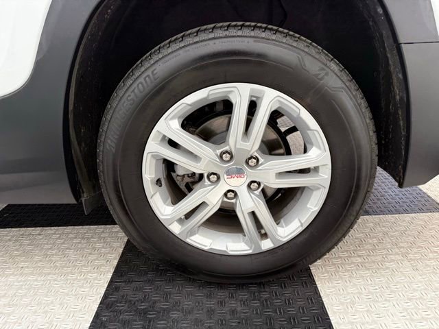 Used 2024 GMC Terrain SLE image 10