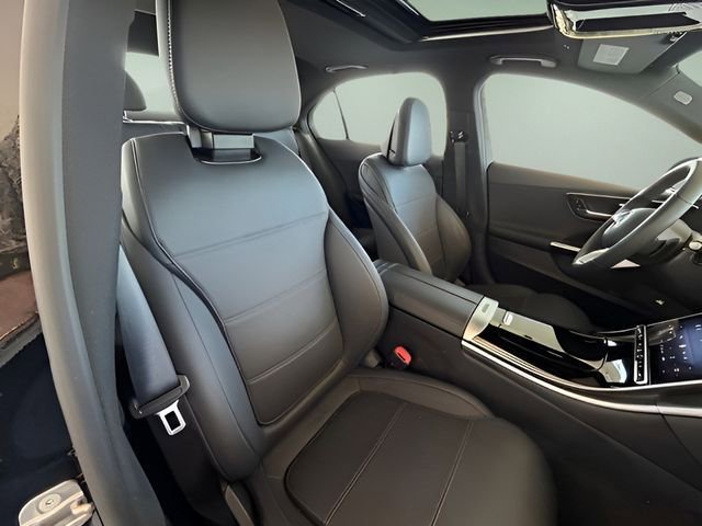 Used 2025 Mercedes-Benz C 300 Sedan image 35