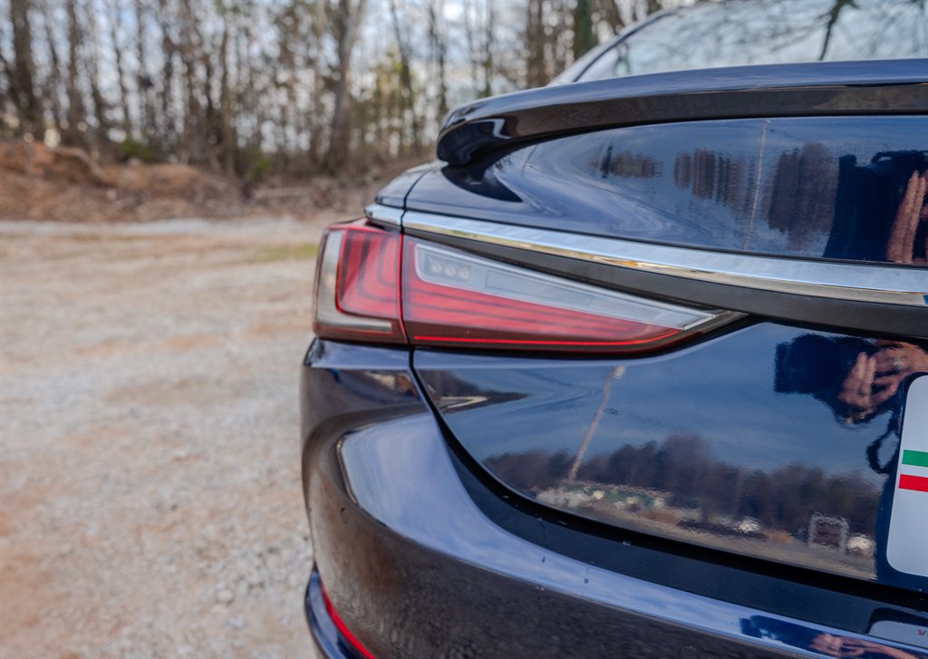 Used 2021 Lexus ES 350 Premium image 10