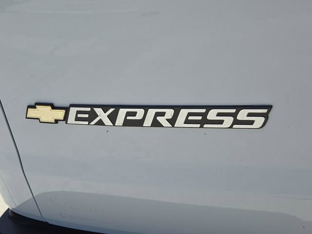 Used 2025 Chevrolet Express 3500 LS RWD image 17