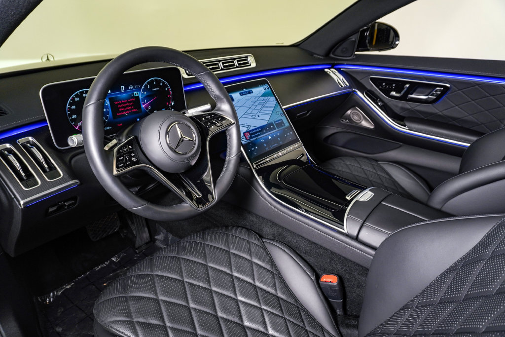 Used 2025 Mercedes-Benz S 580 4MATIC Sedan image 20