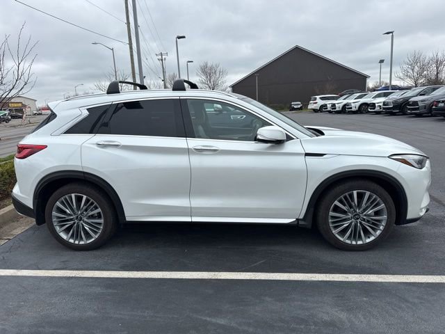 Used 2023 INFINITI QX50 Sensory image 6