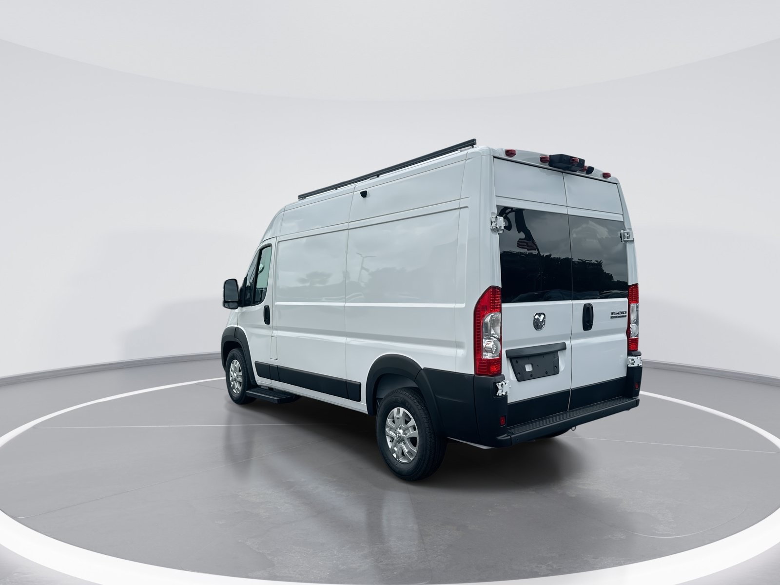 Used 2024 RAM ProMaster 1500 w/ Quick Order Package 22G SLT FWD image 7