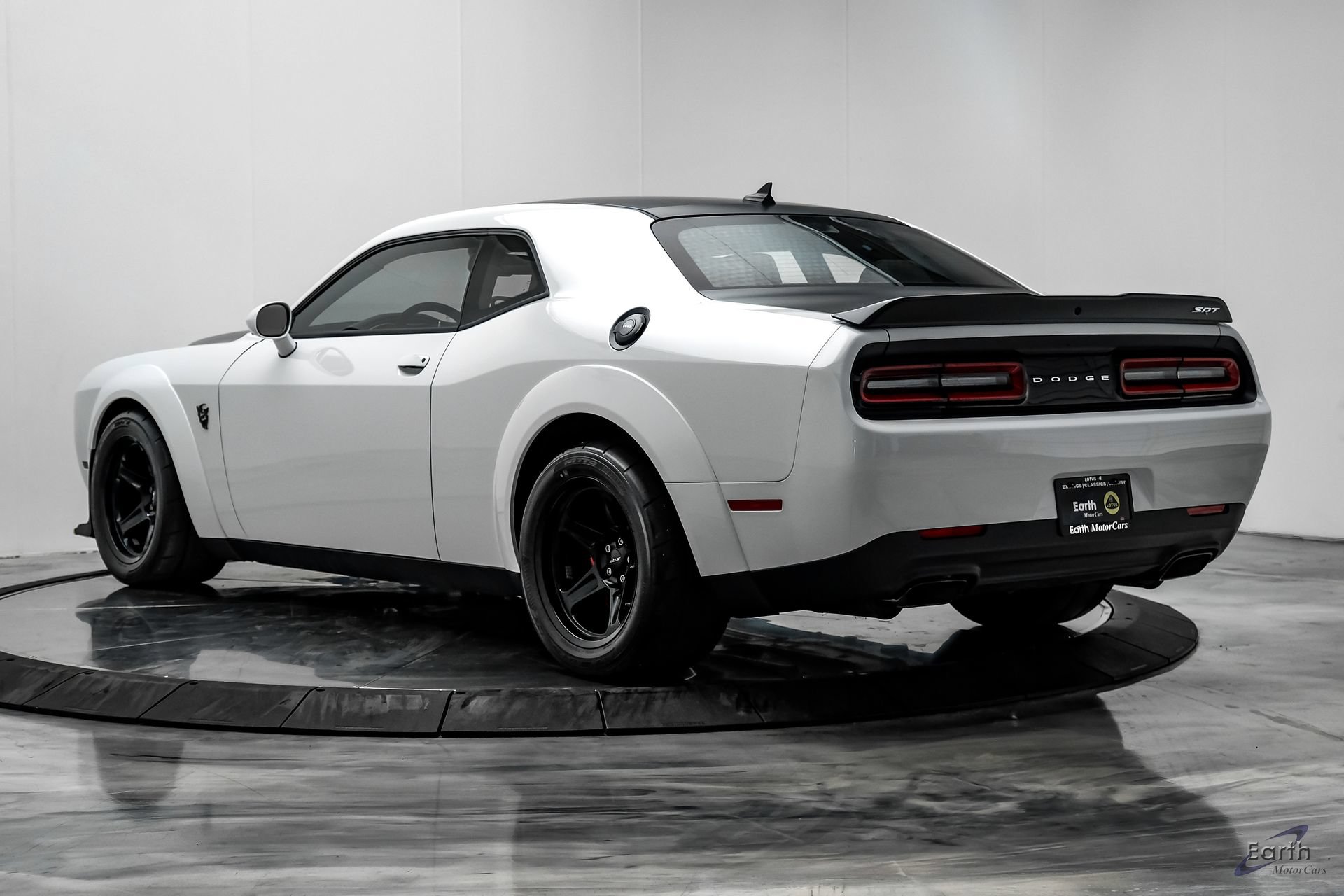 Used 2018 Dodge Challenger SRT Demon RWD image 12
