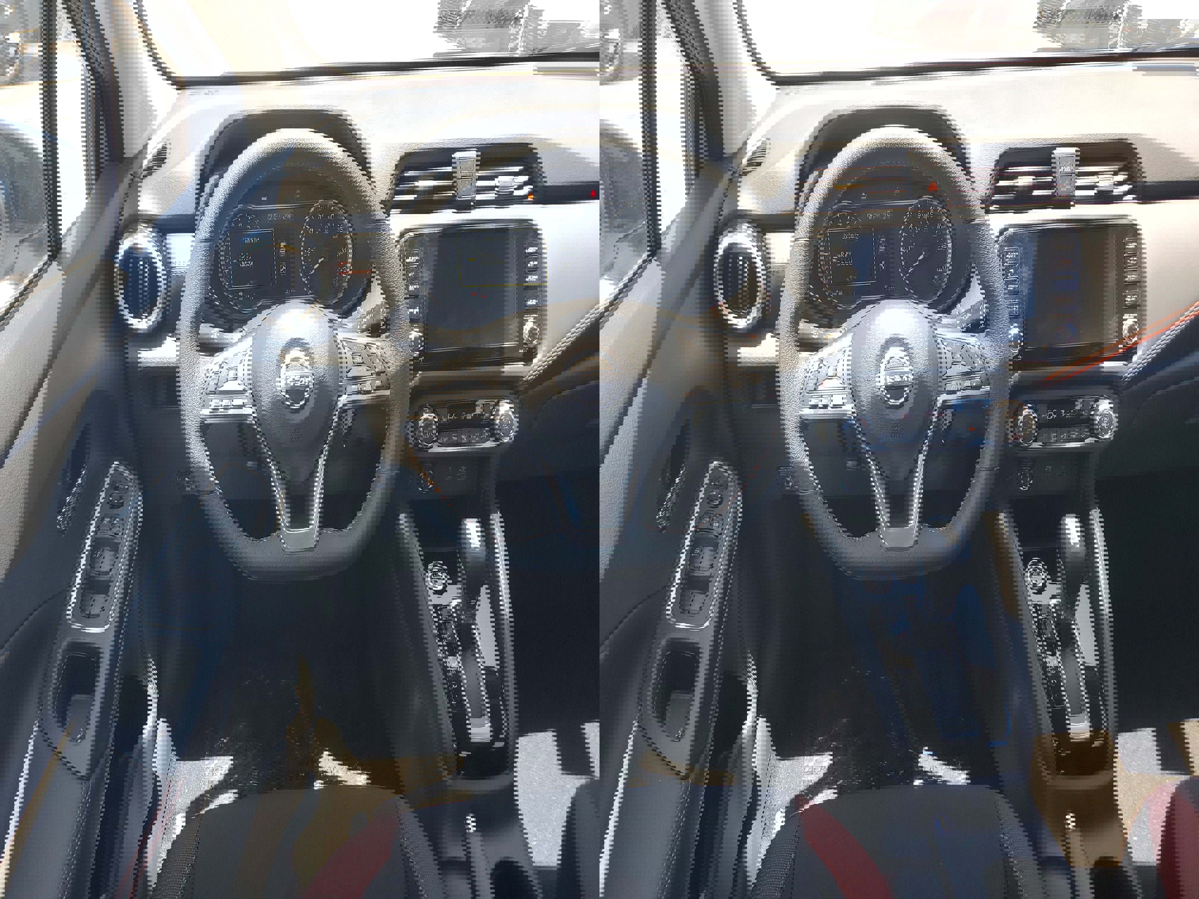 New 2025 Nissan Versa SR w/ Trunk Package image 13