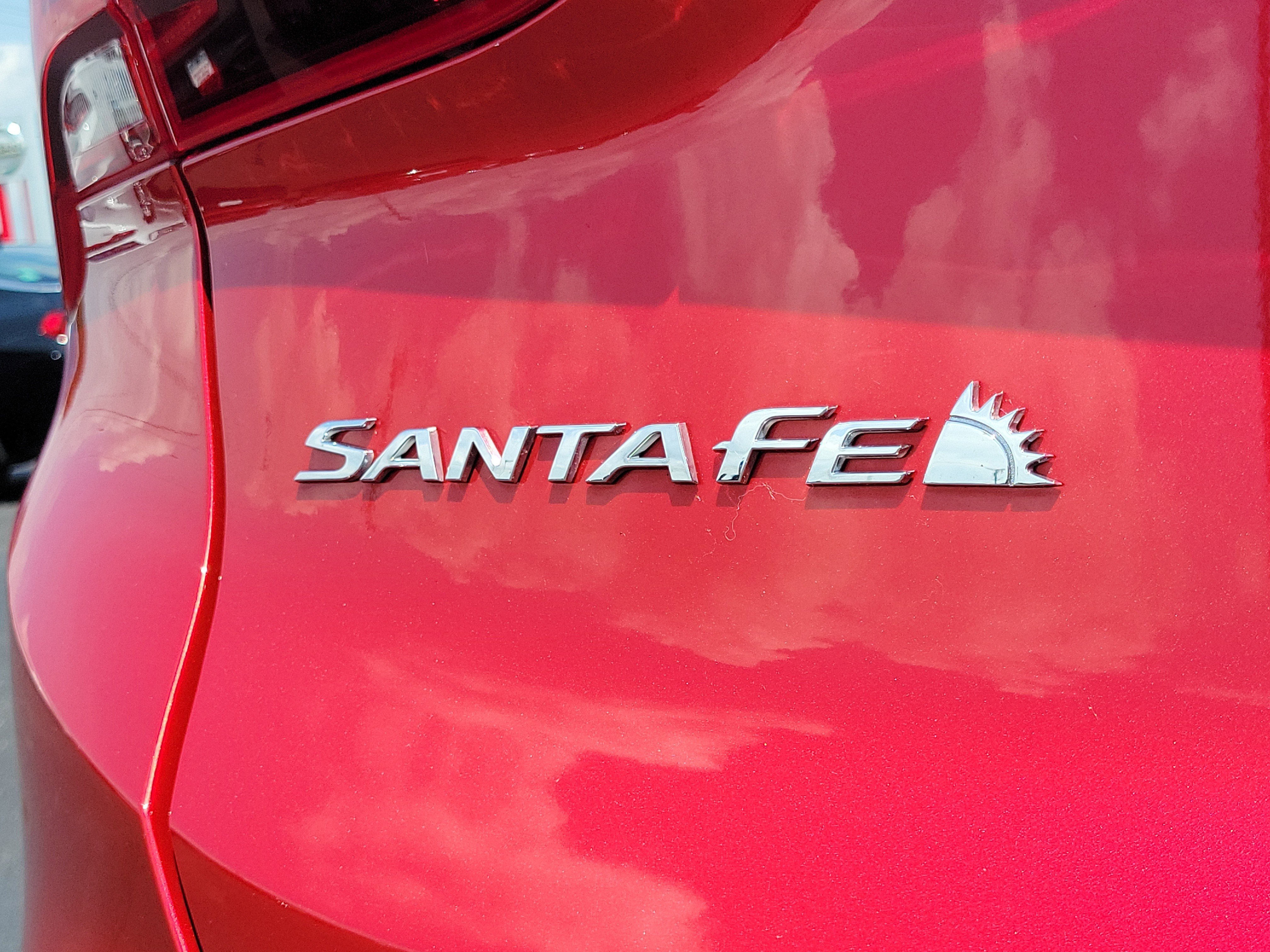 Used 2021 Hyundai Santa Fe SEL w/ Convenience Package FWD image 6