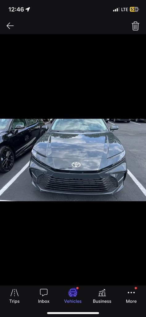 Used 2025 Toyota Camry XSE image 1