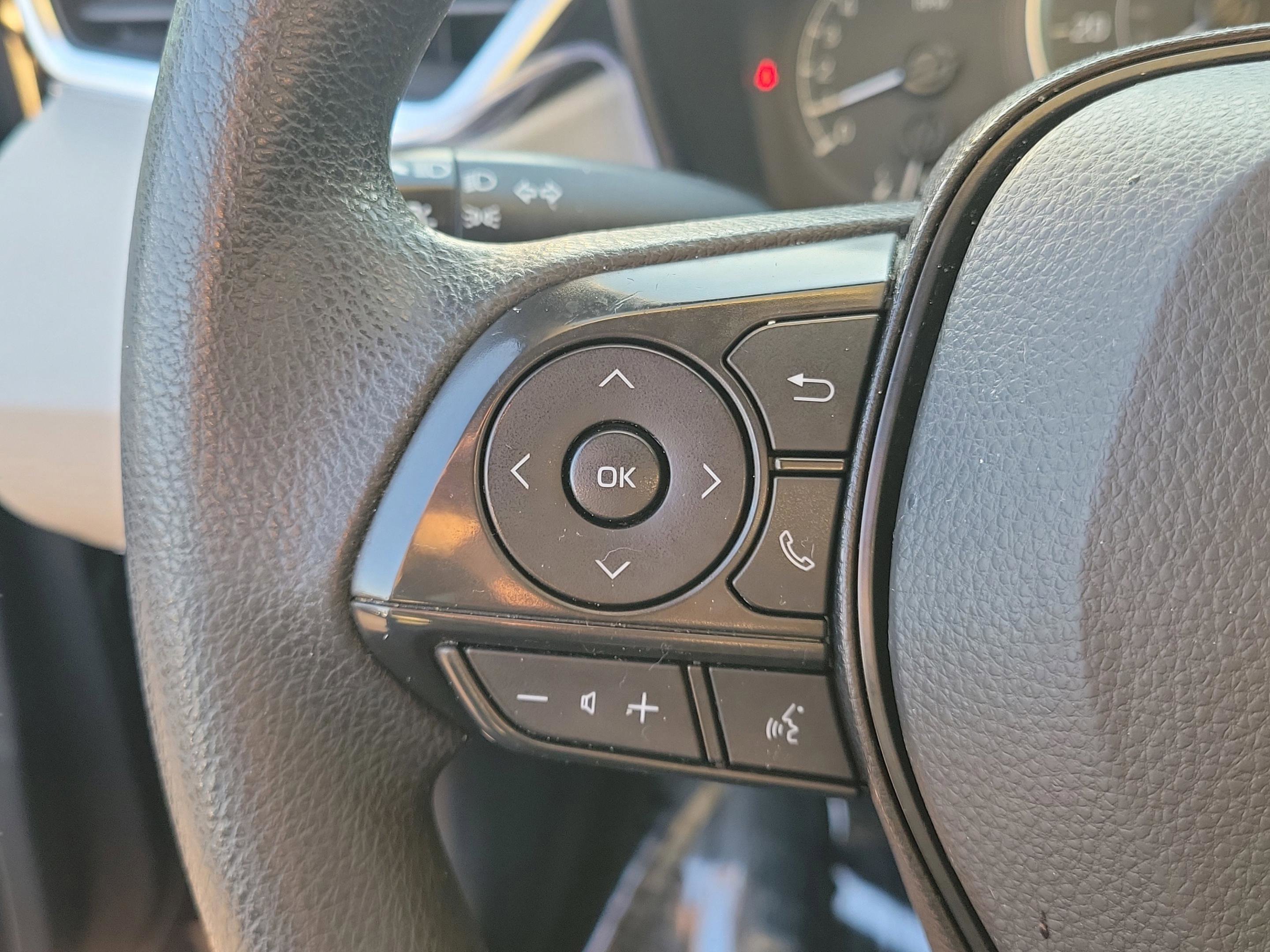 Used 2022 Toyota Corolla LE image 24