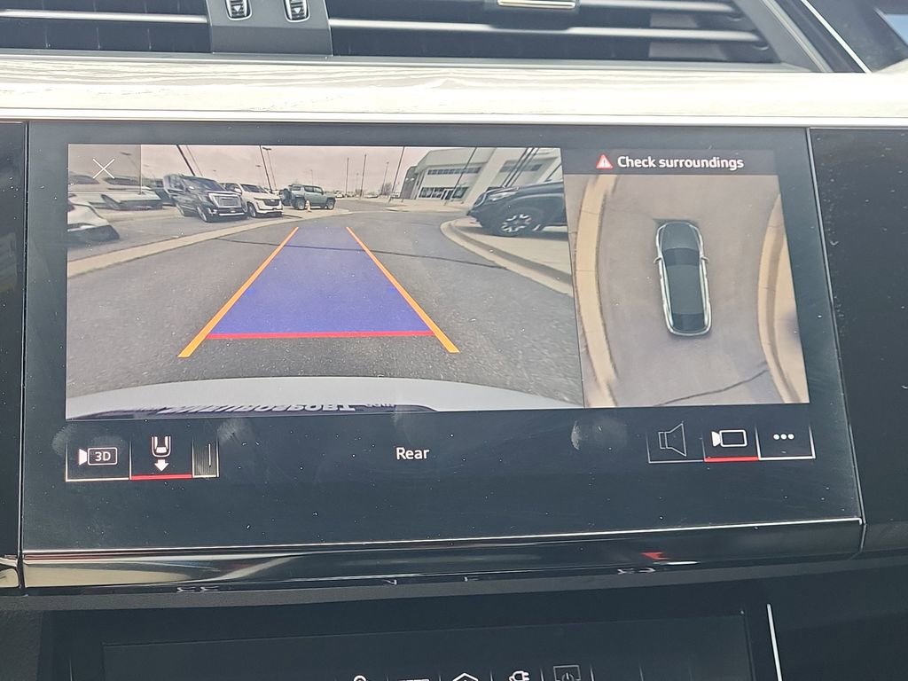 Used 2021 Audi e-tron Premium Plus w/ Premium Plus Package AWD/4WD image 20