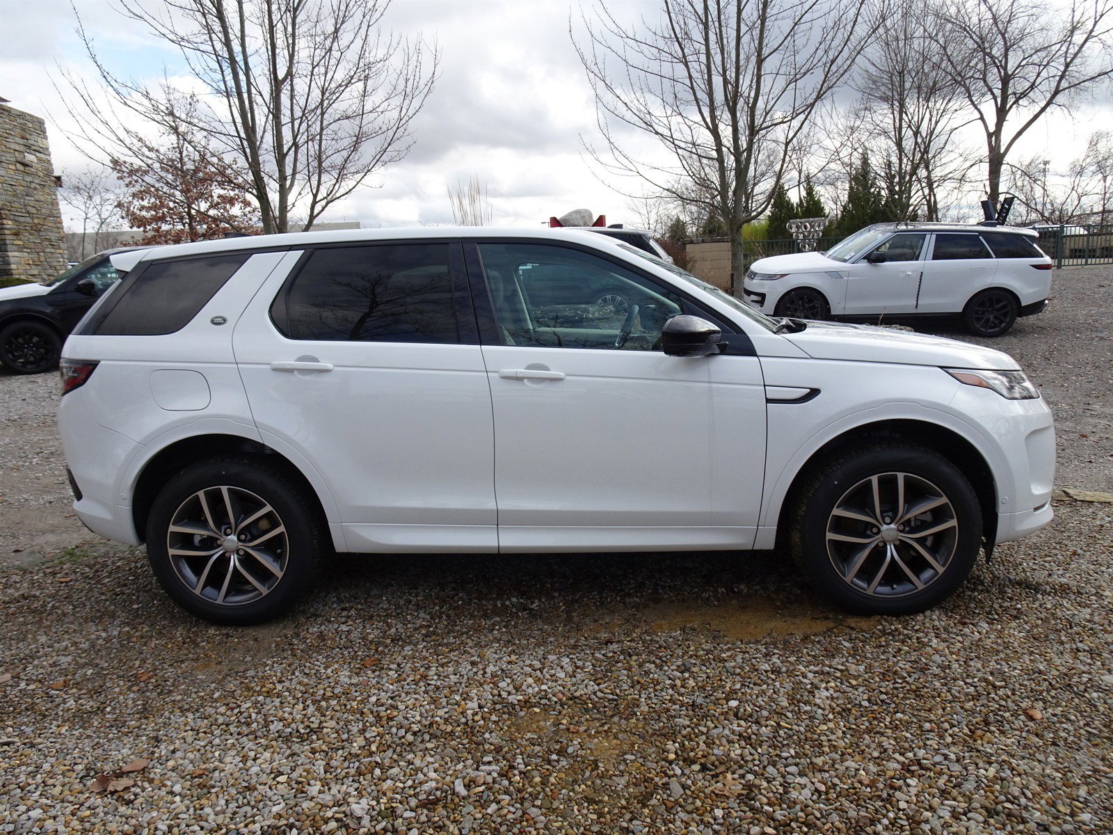 New 2025 Land Rover Discovery Sport S image 11