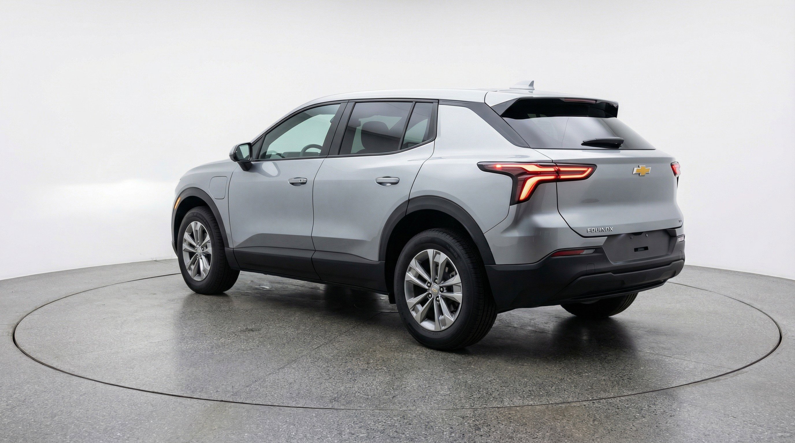 Used 2025 Chevrolet Equinox LT FWD image 6