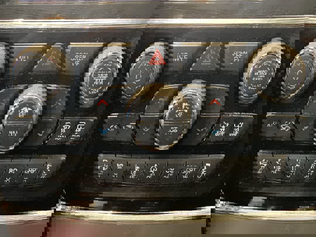 Used 2021 Jeep Grand Cherokee Limited w/ Quick Order Package 2GK 80th image 22