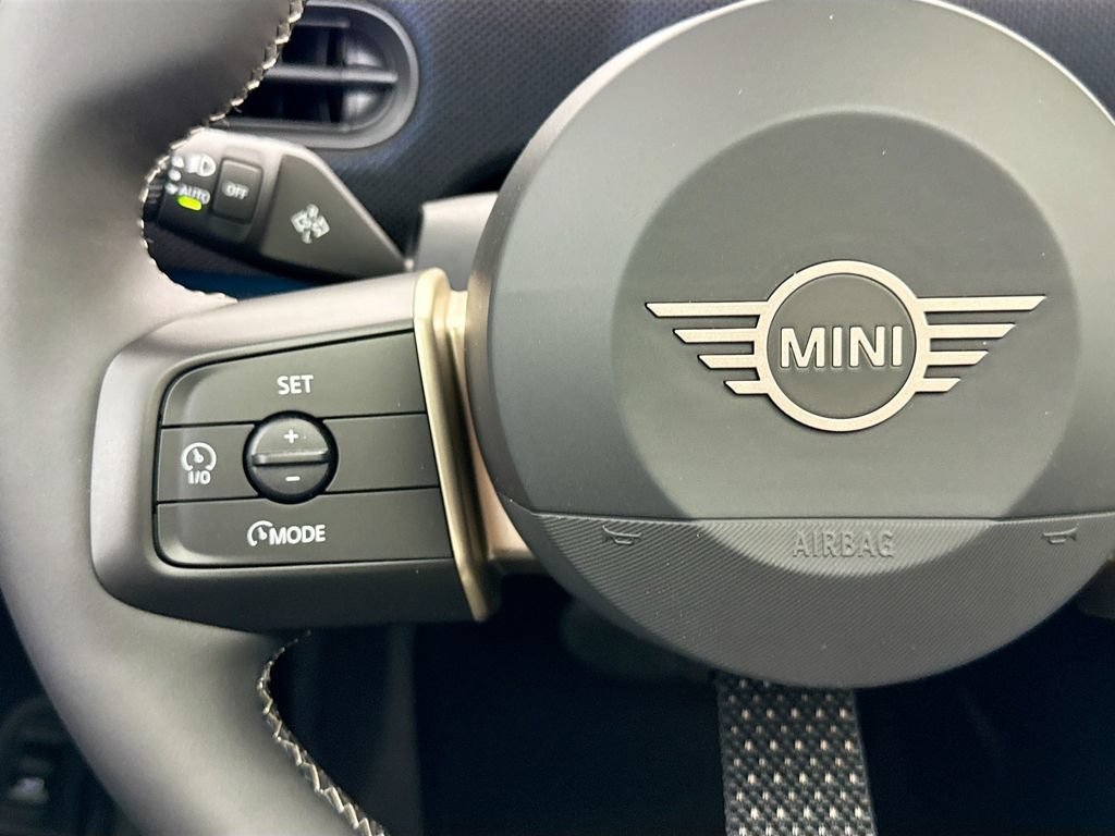 New 2026 MINI Cooper 4-Door Hardtop FWD image 11