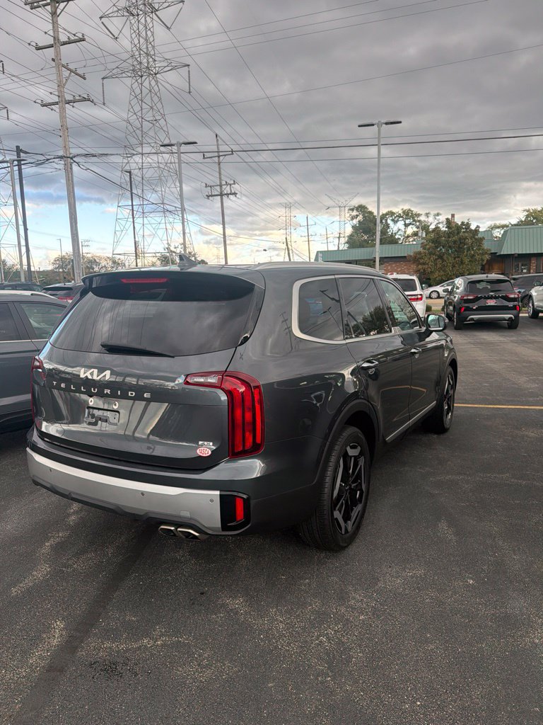 Used 2023 Kia Telluride S AWD/4WD image 8
