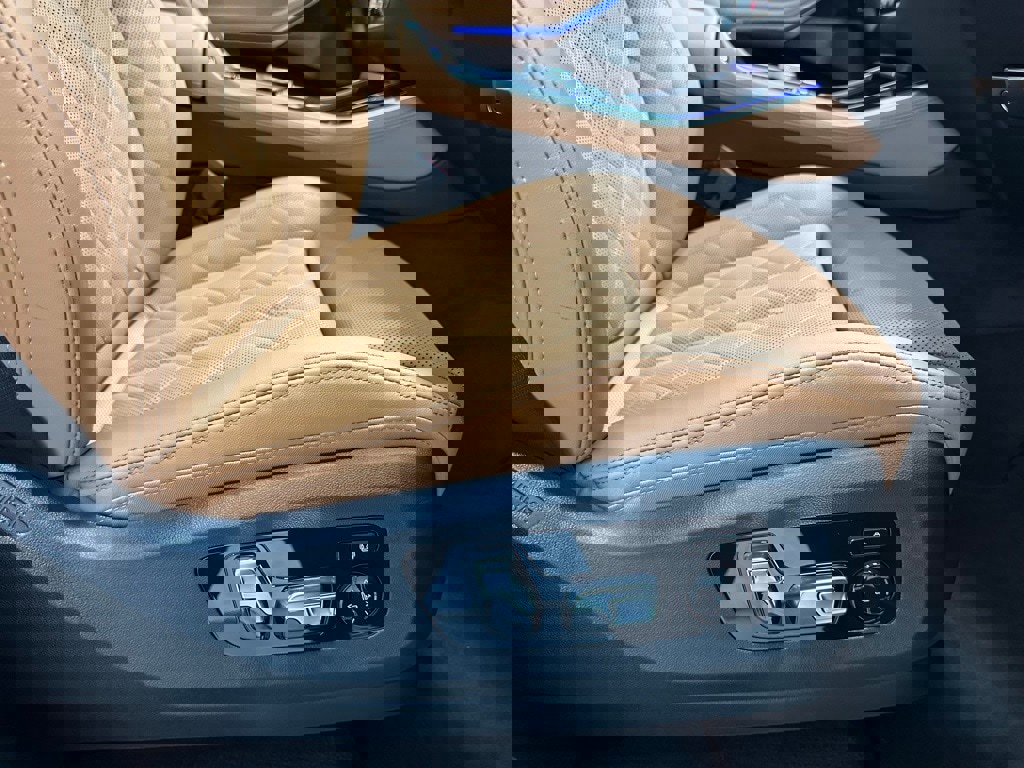 Used 2026 BMW X5 xDrive50e image 57