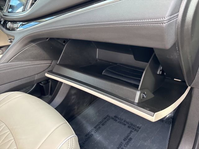 Used 2023 Buick Enclave Avenir image 32