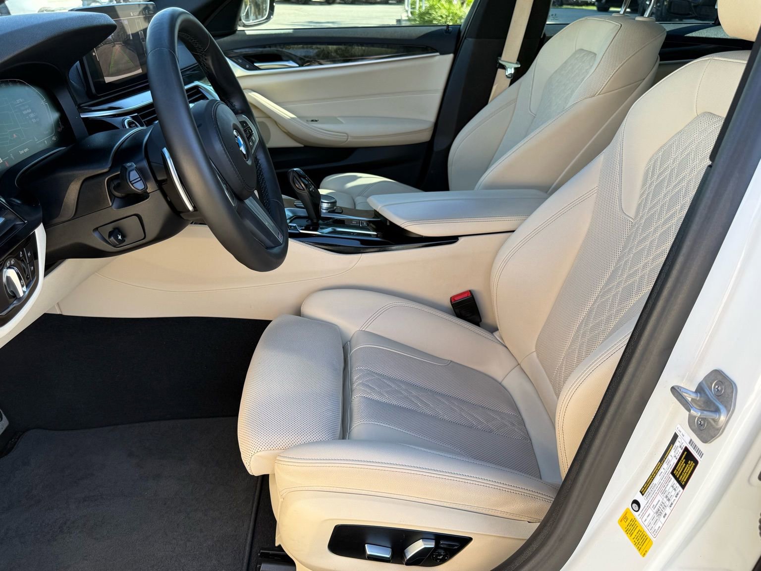 Used 2023 BMW 540i w/ M Sport Package image 20