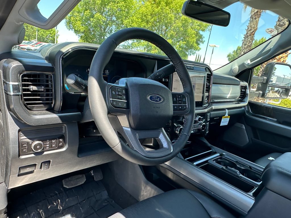 New 2026 Ford F350 Lariat w/ Black Appearance Package AWD/4WD image 24