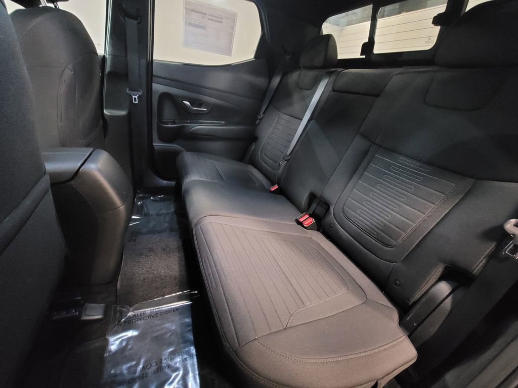 Used 2023 Hyundai Santa Cruz Night w/ Winter Package image 9