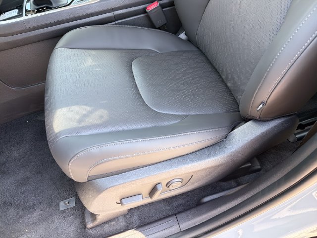 New 2027 Kia Carnival SX w/ Dark Edition Package FWD image 19