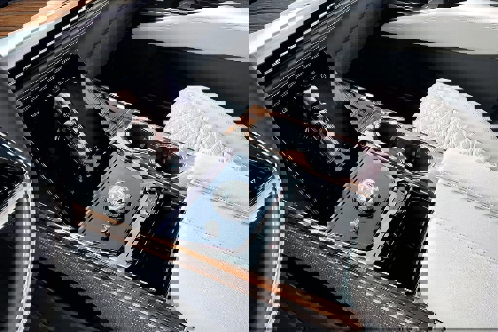 New 2026 Cadillac Escalade Platinum Sport w/ LPO, ONYX Package image 8