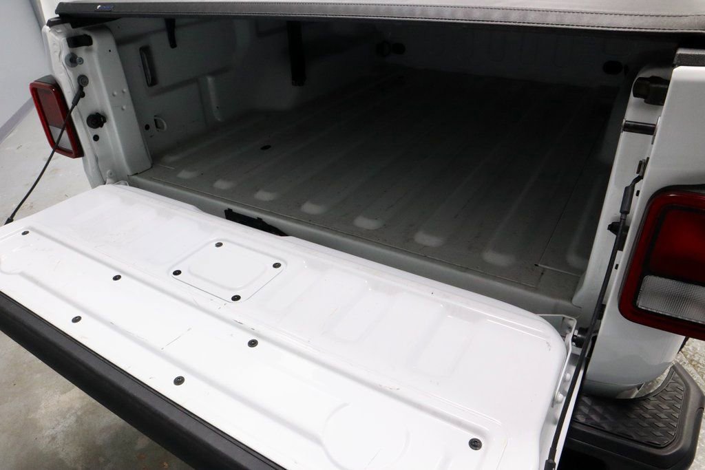 Used 2021 Jeep Gladiator Mojave image 15