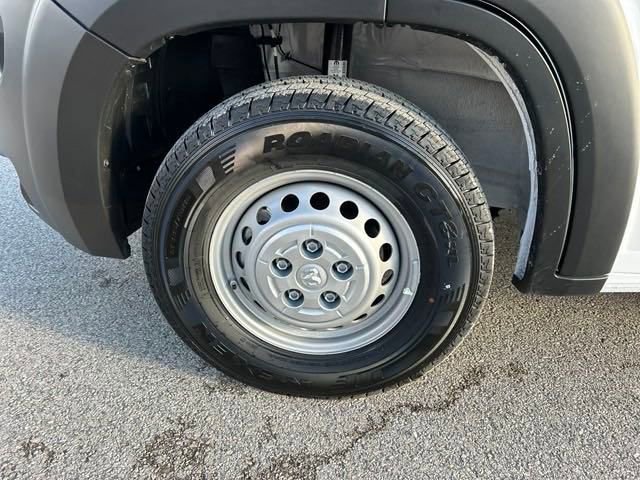 New 2024 RAM ProMaster 3500 w/ Convenience Group image 23