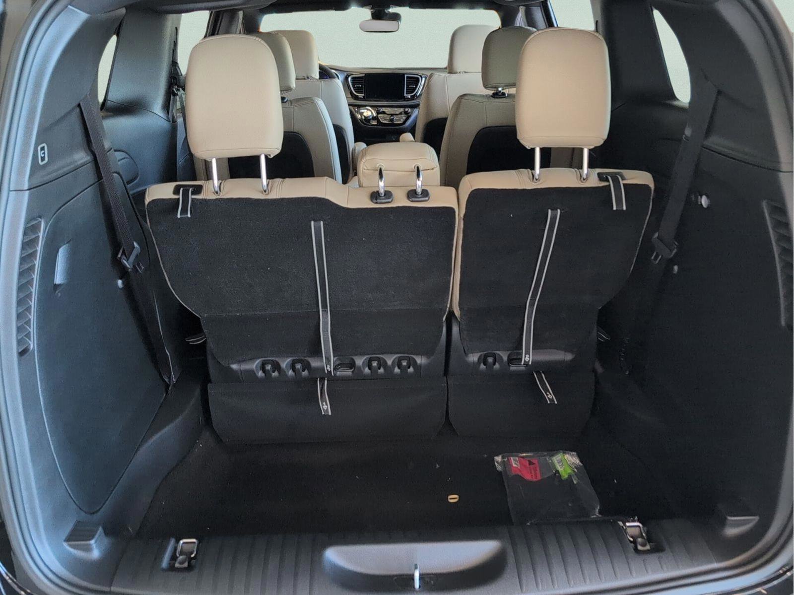 New 2026 Chrysler Pacifica Select image 49