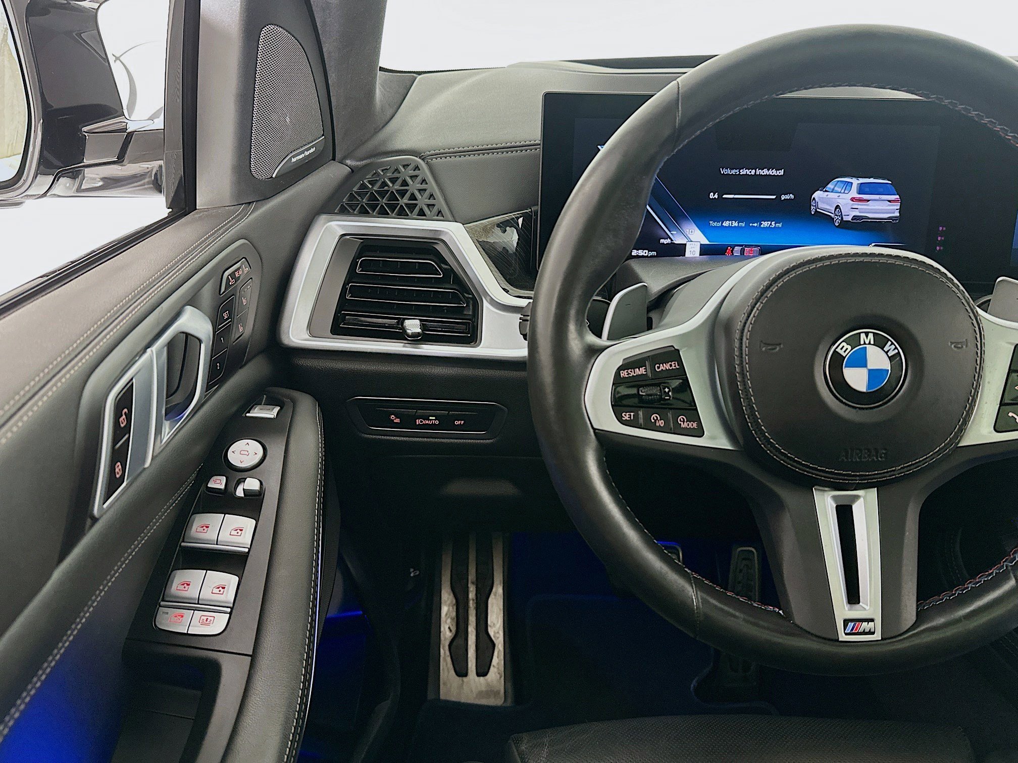 Used 2025 BMW X7 M60i AWD/4WD image 10