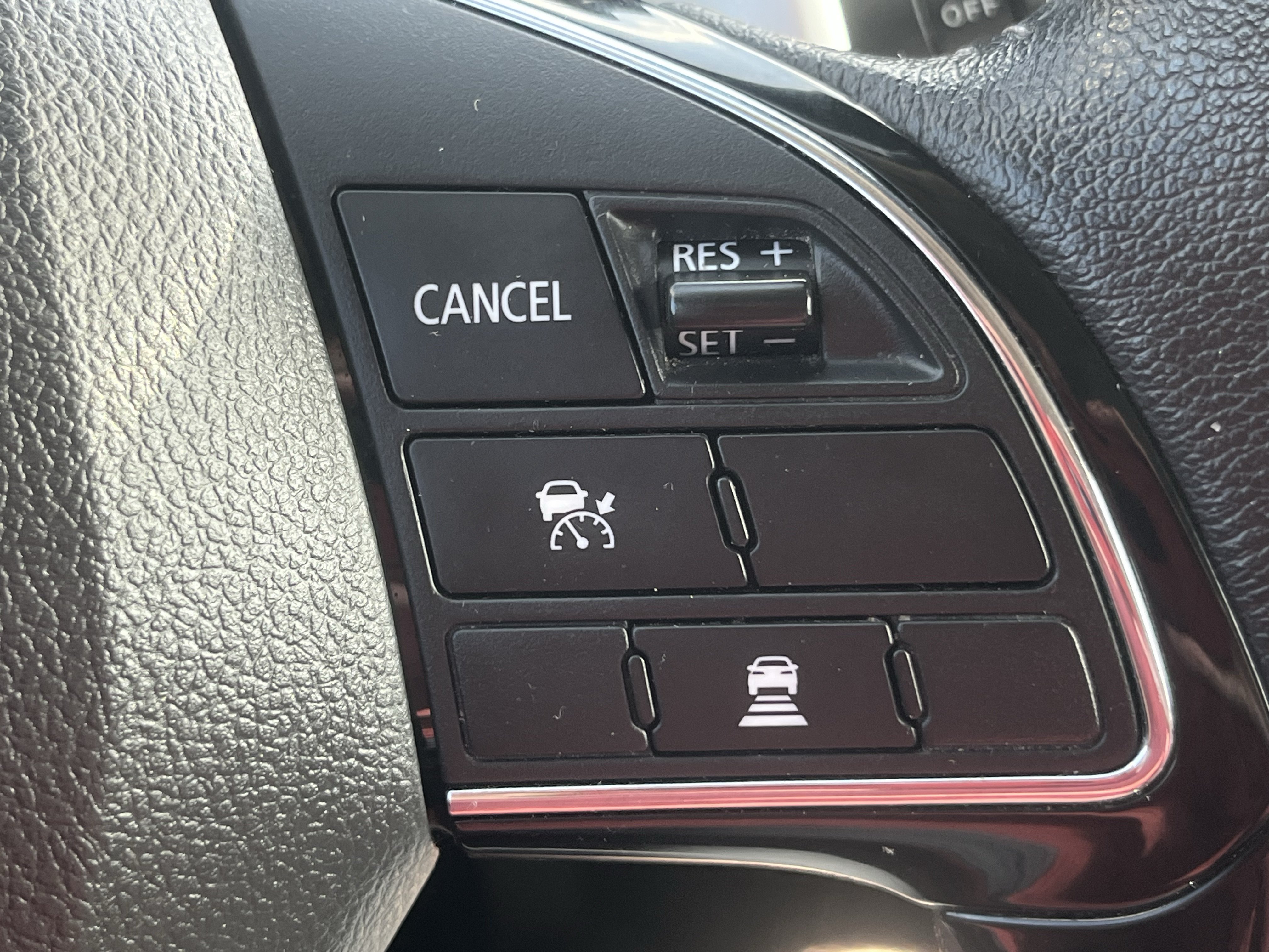 Used 2018 Mitsubishi Outlander GT AWD/4WD image 22