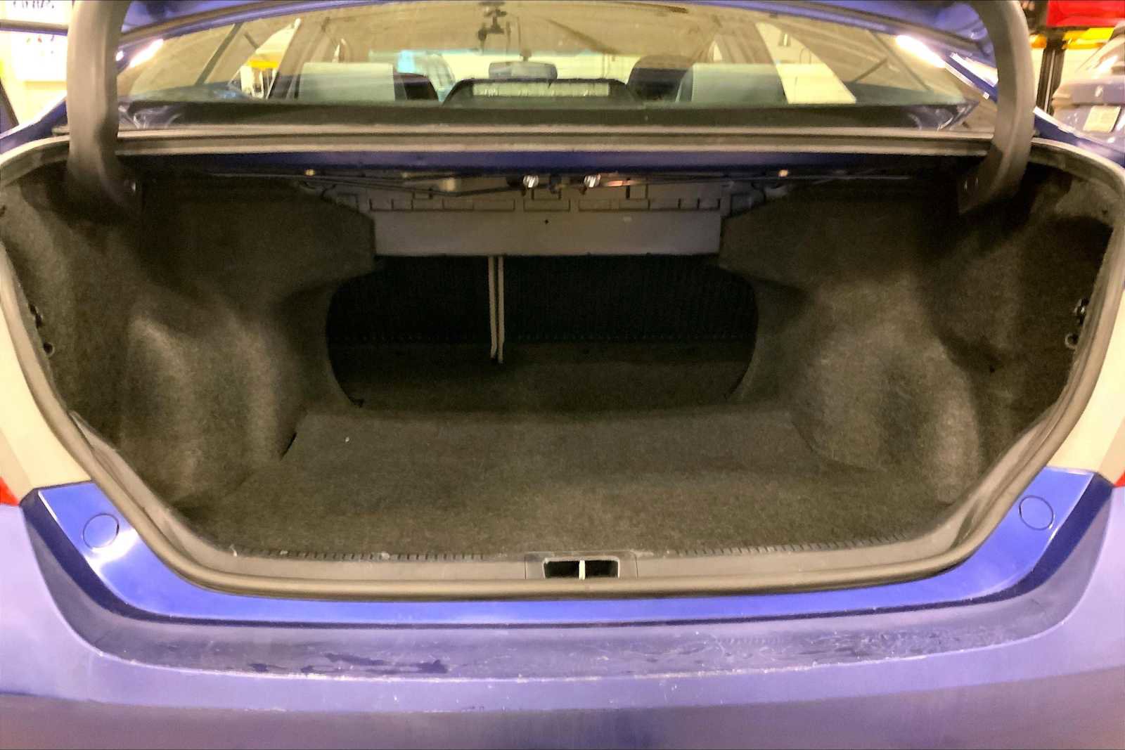 Used 2015 Toyota Camry XSE image 35