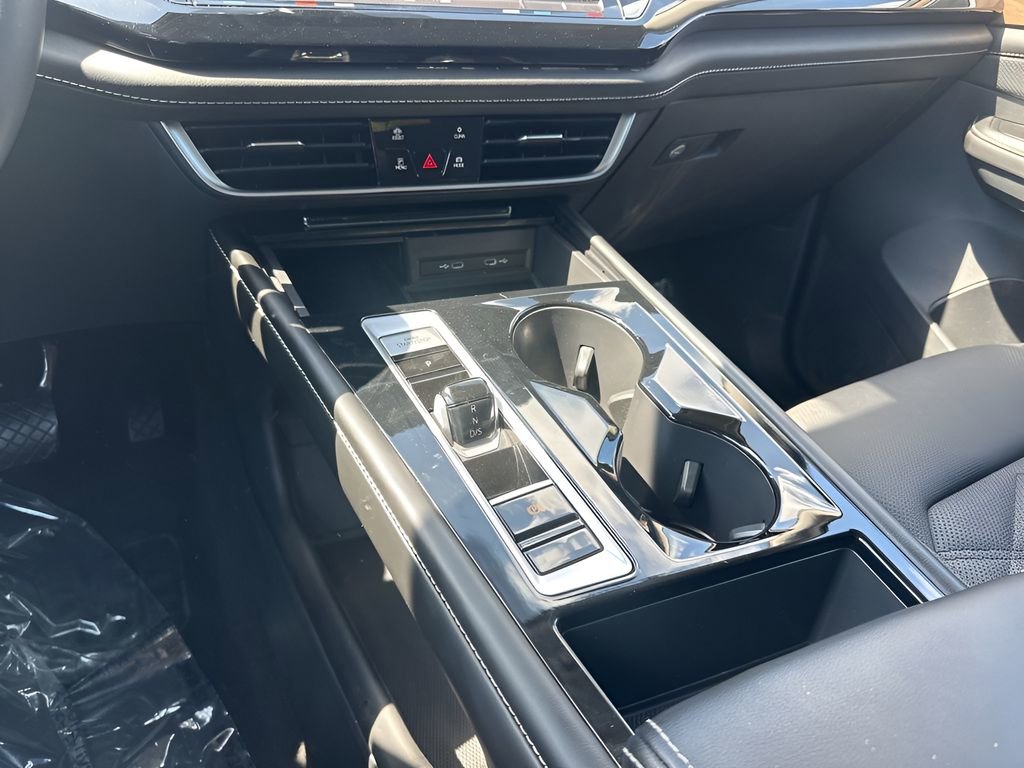 Used 2024 Volkswagen Atlas SE FWD image 17