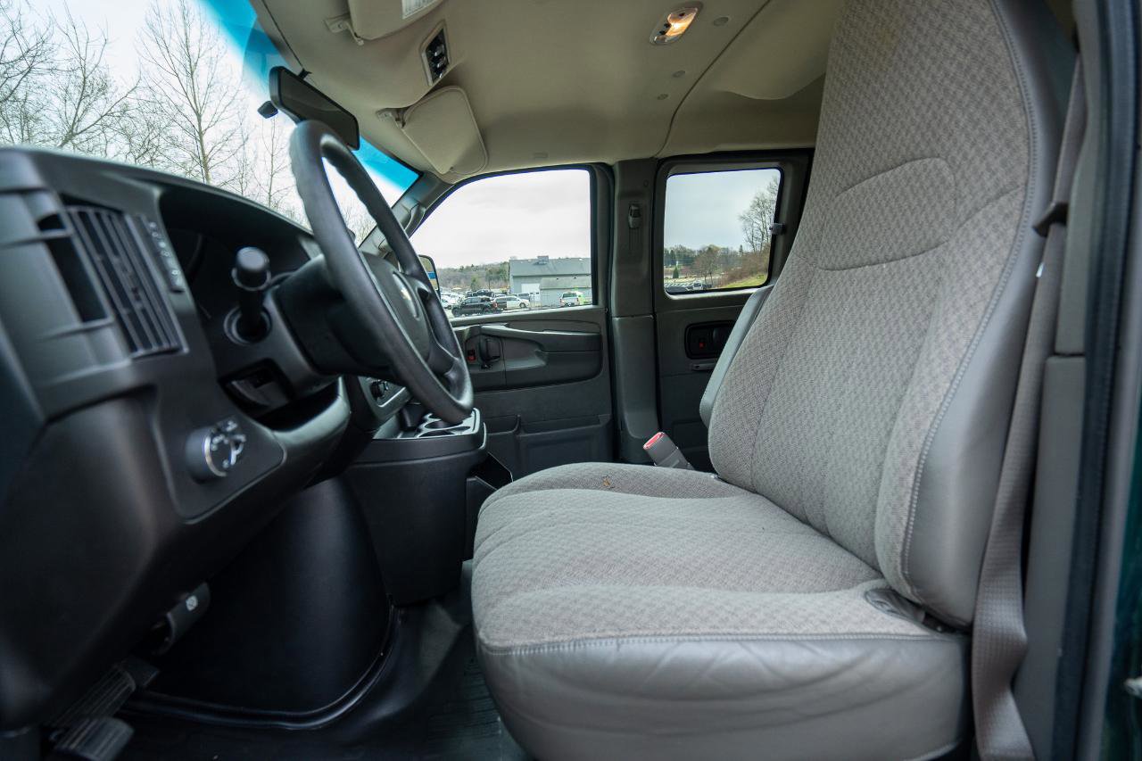 Used 2014 Chevrolet Express 3500 LS image 10