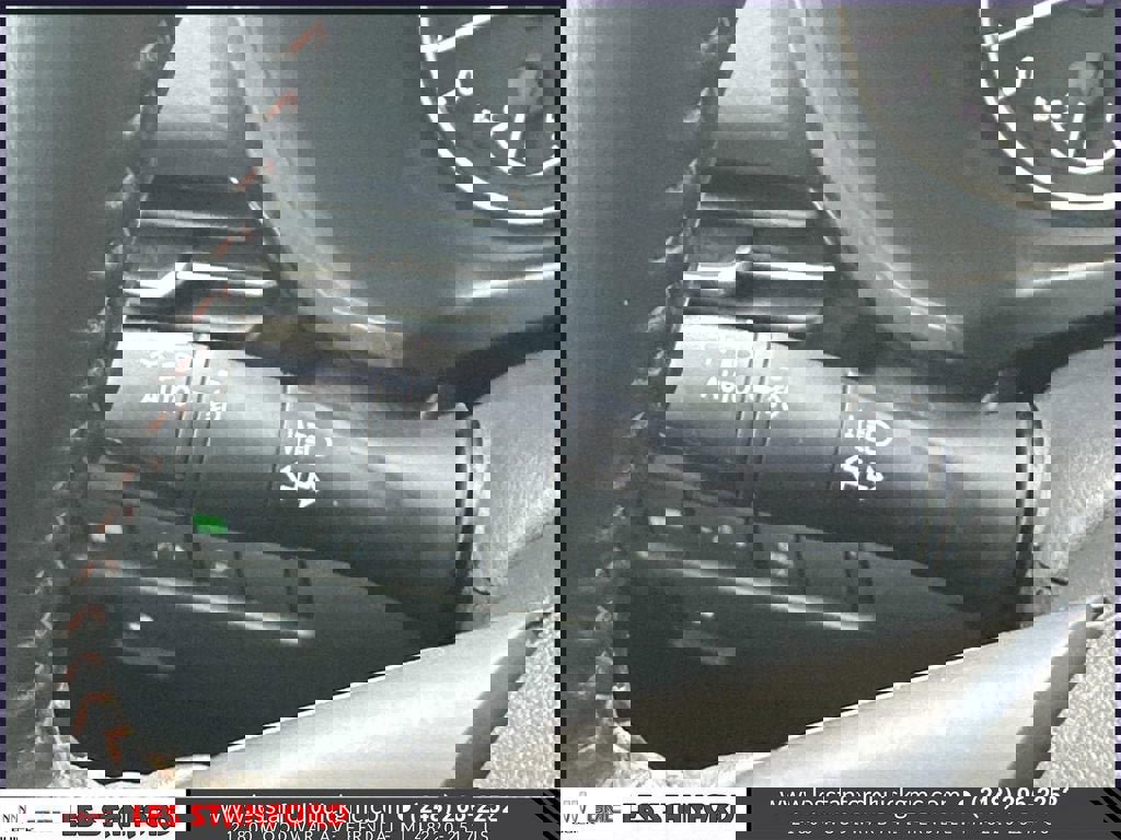 Used 2022 Nissan Sentra SR w/ SR Premium Package image 26