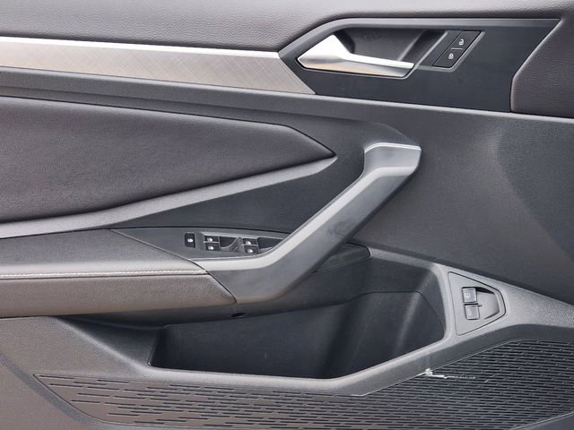 New 2024 Volkswagen Jetta SE image 16
