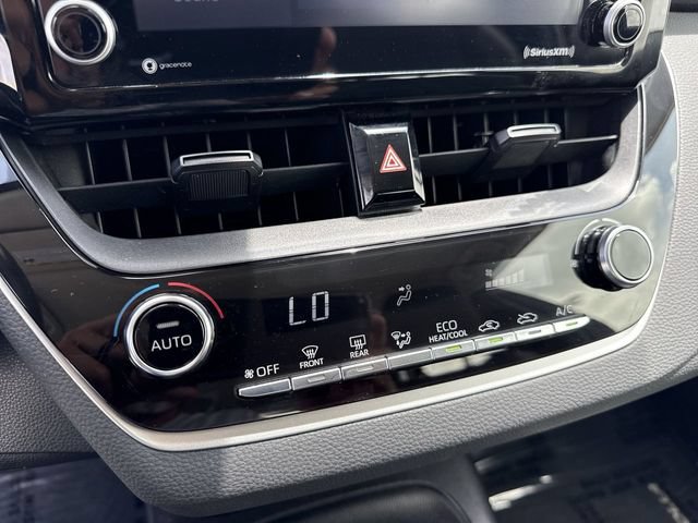 Used 2022 Toyota Corolla LE FWD image 19