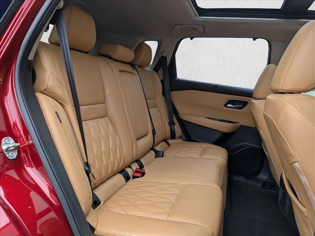 Used 2023 Nissan Rogue Platinum w/ Platinum Premium Package image 21