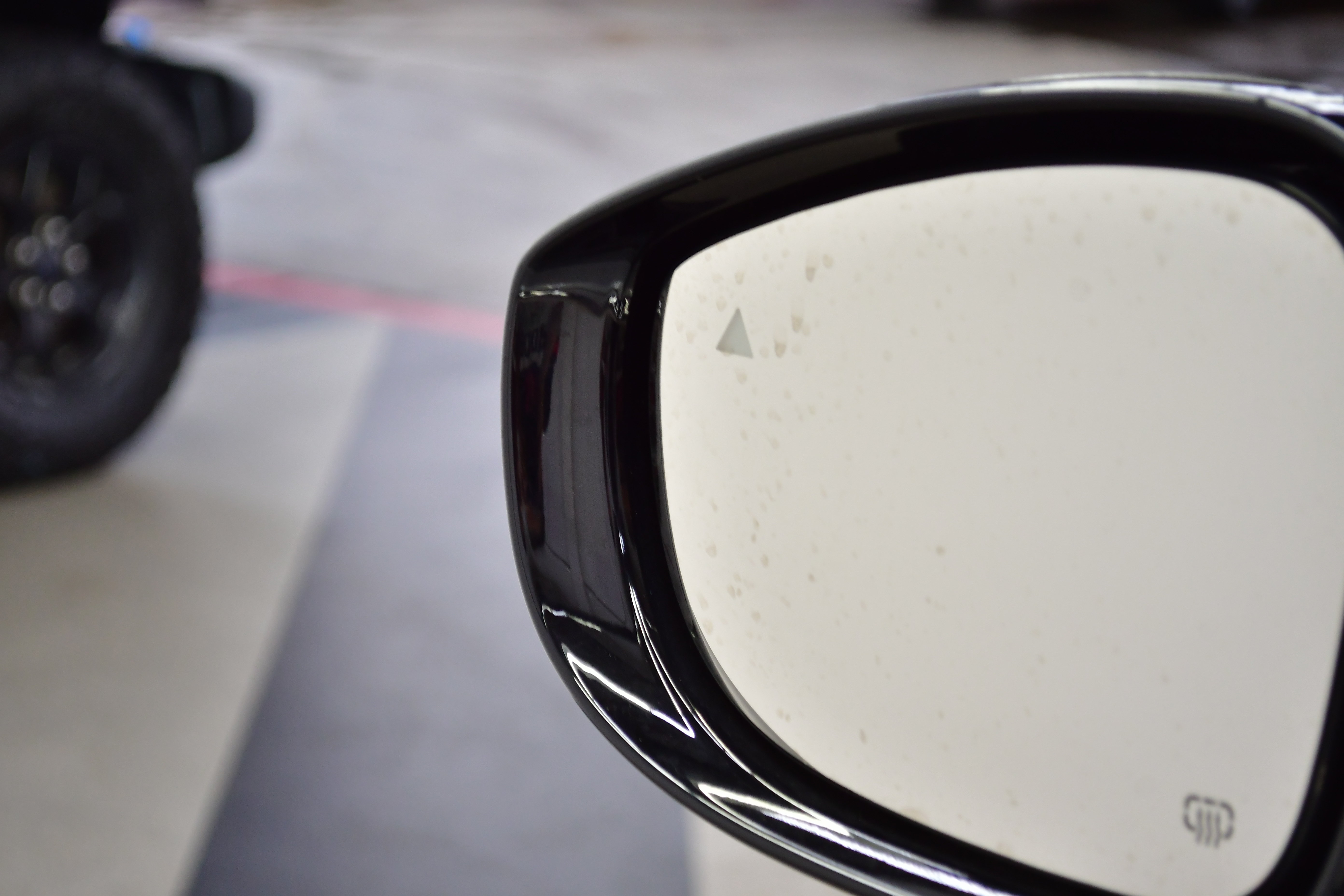 Used 2024 Chrysler Pacifica Touring-L FWD image 17