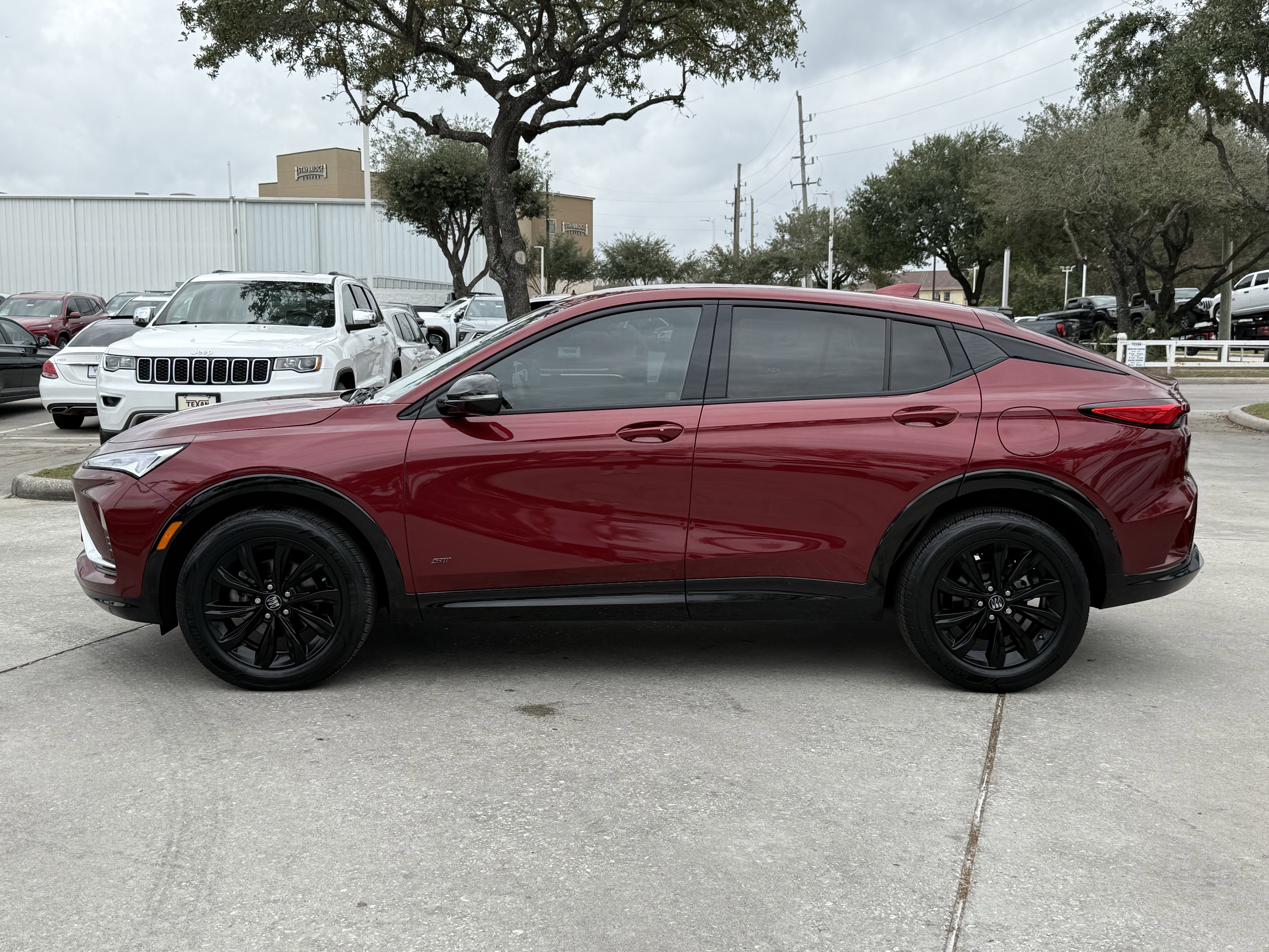 Used 2025 Buick Envista Sport Touring w/ Convenience I Package image 8