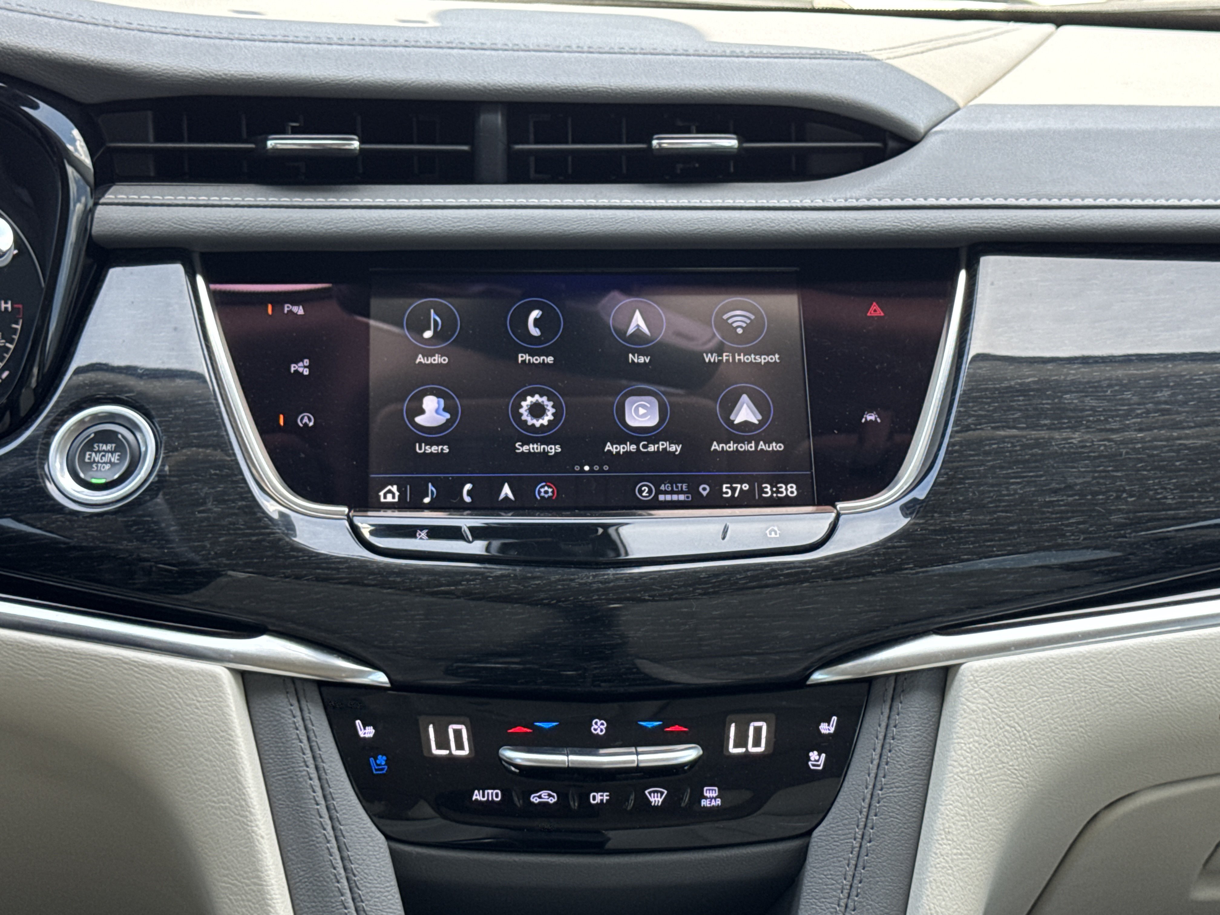 Used 2022 Cadillac XT6 Premium Luxury w/ Technology Package AWD/4WD image 7