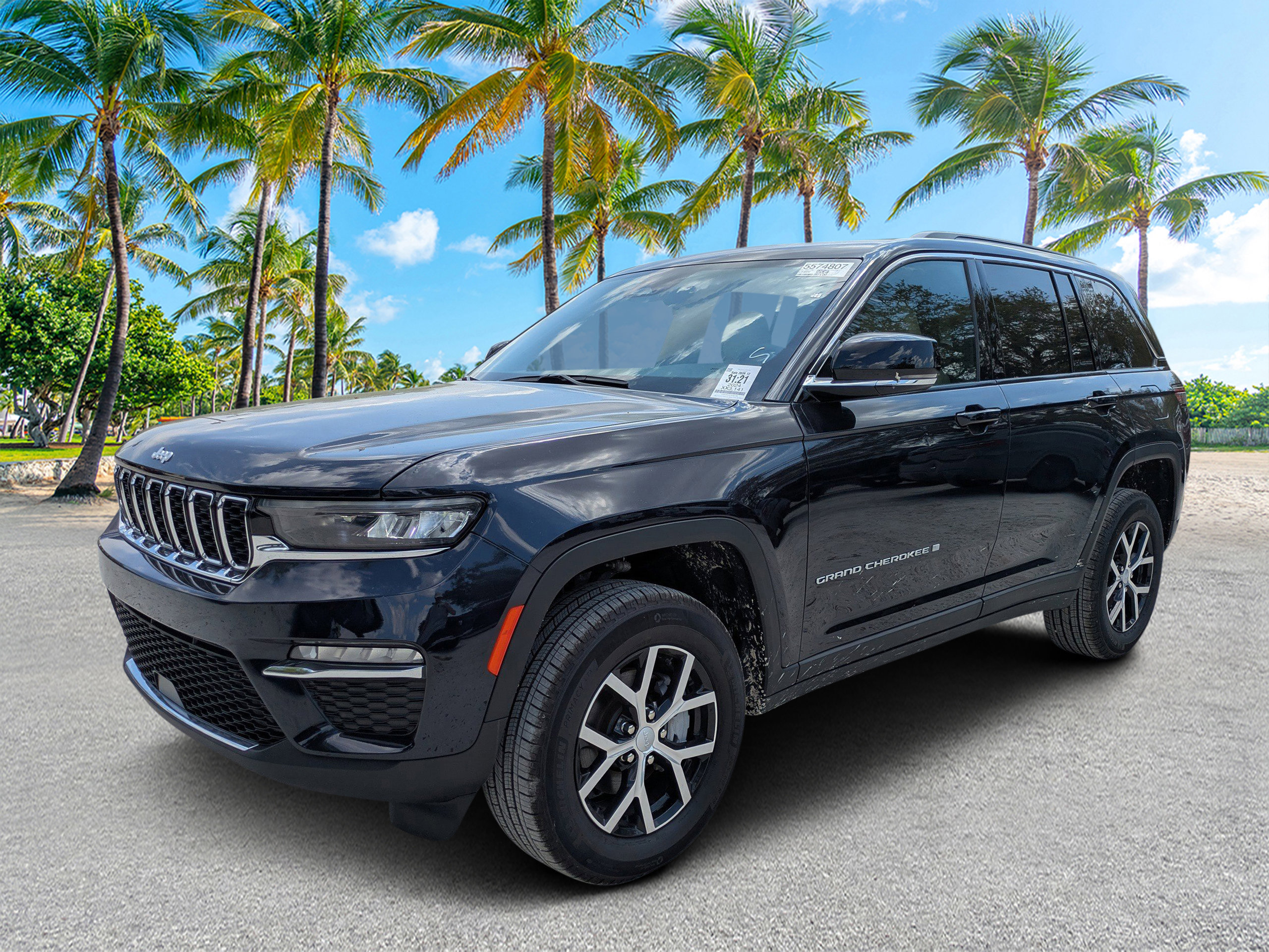 Certified 2024 Jeep Grand Cherokee Limited image 7