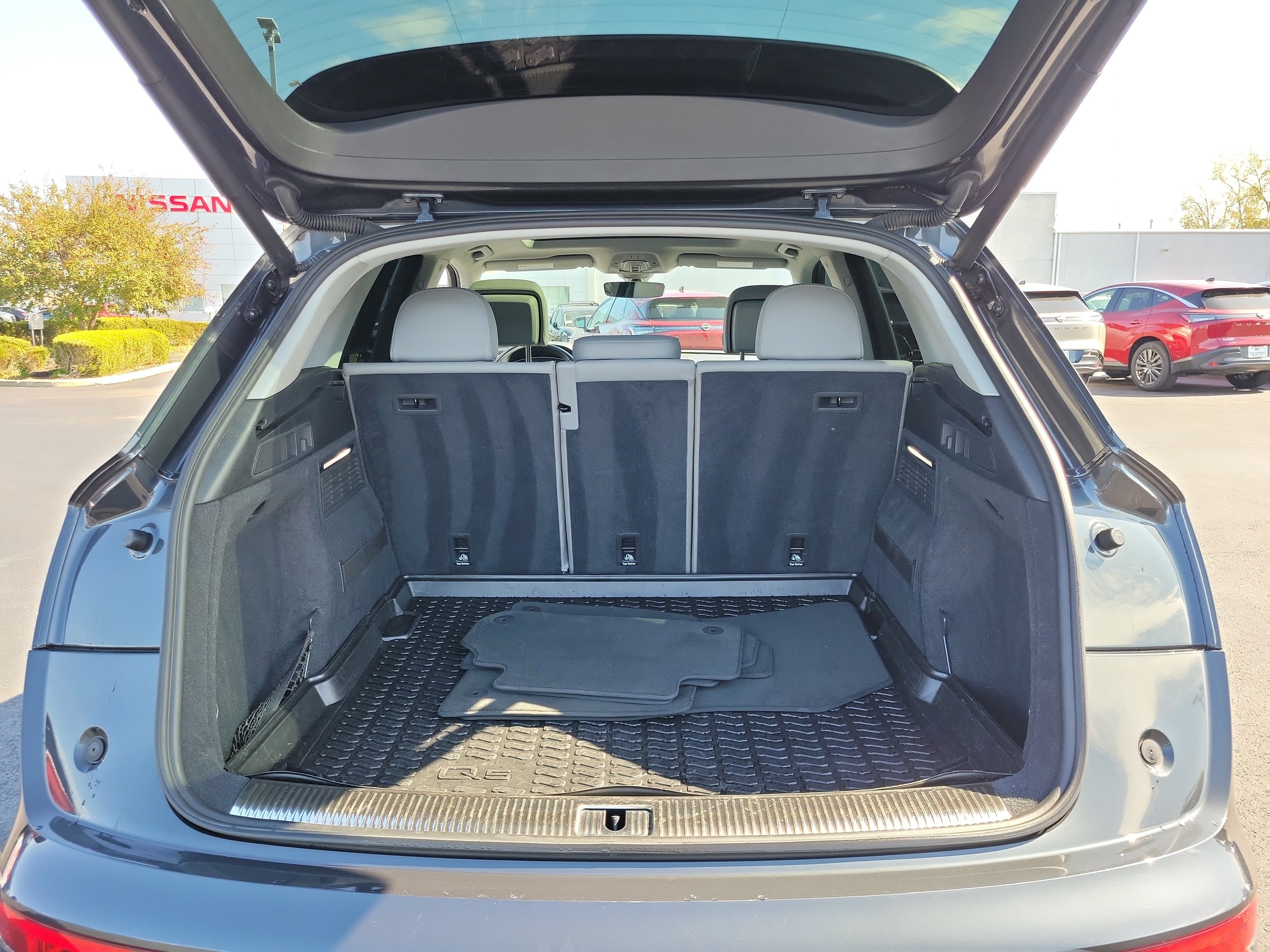 Used 2018 Audi Q5 Prestige w/ Prestige Package AWD/4WD image 8