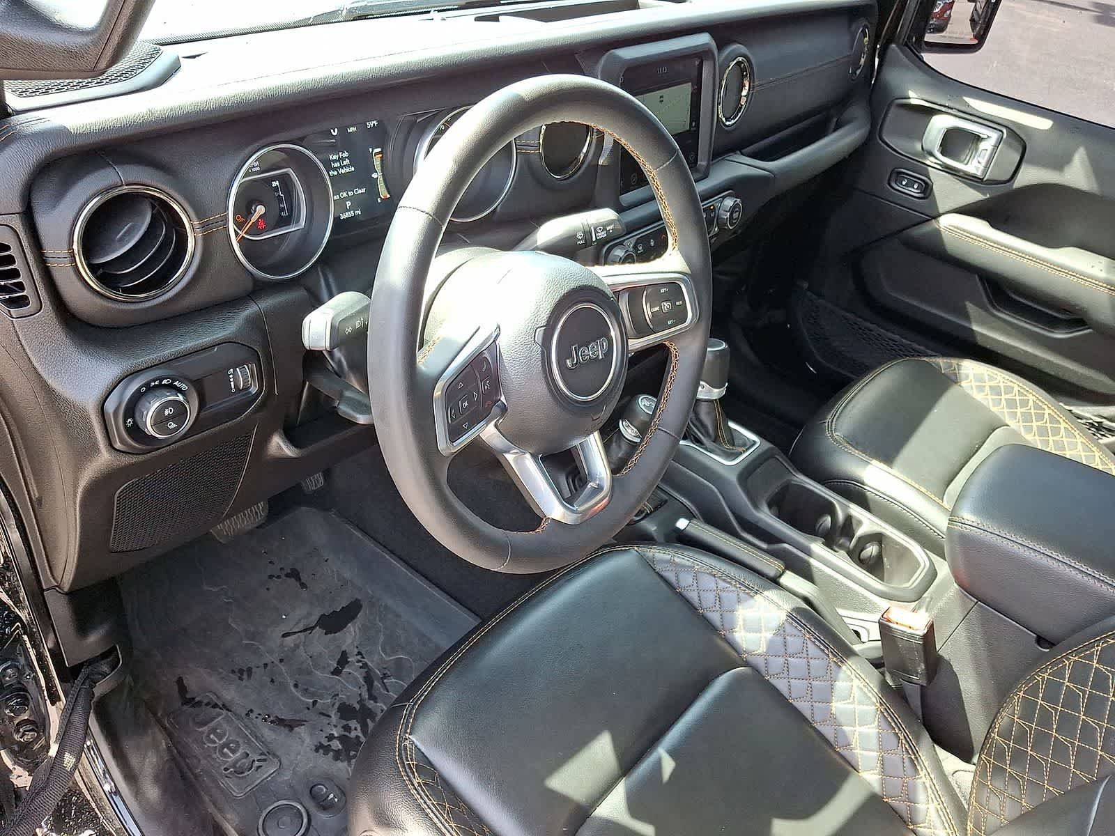 Used 2023 Jeep Gladiator Overland image 16