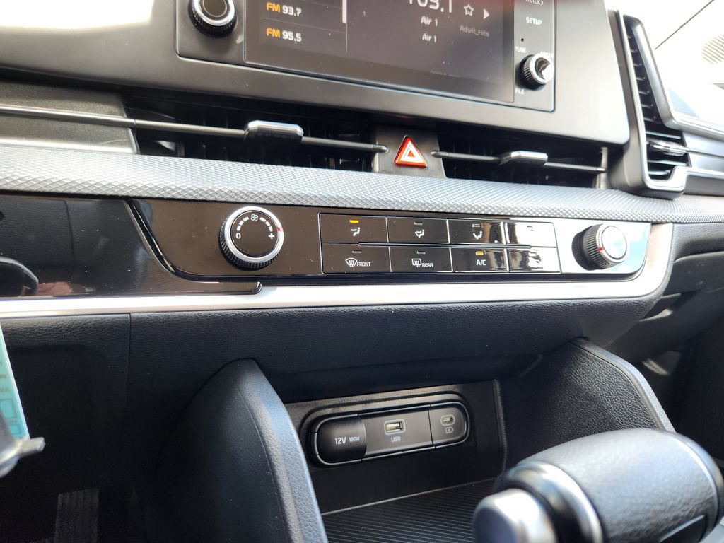 Certified 2024 Kia Sportage LX AWD/4WD image 18