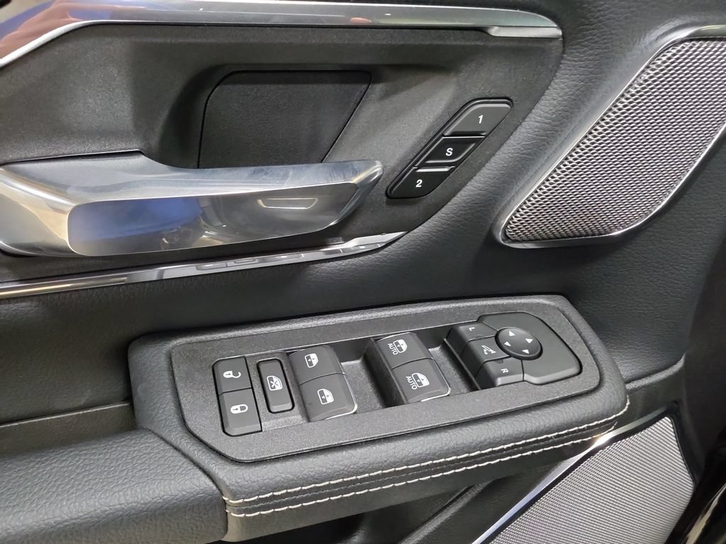 New 2027 RAM 1500 Laramie w/ Night Edition AWD/4WD image 15