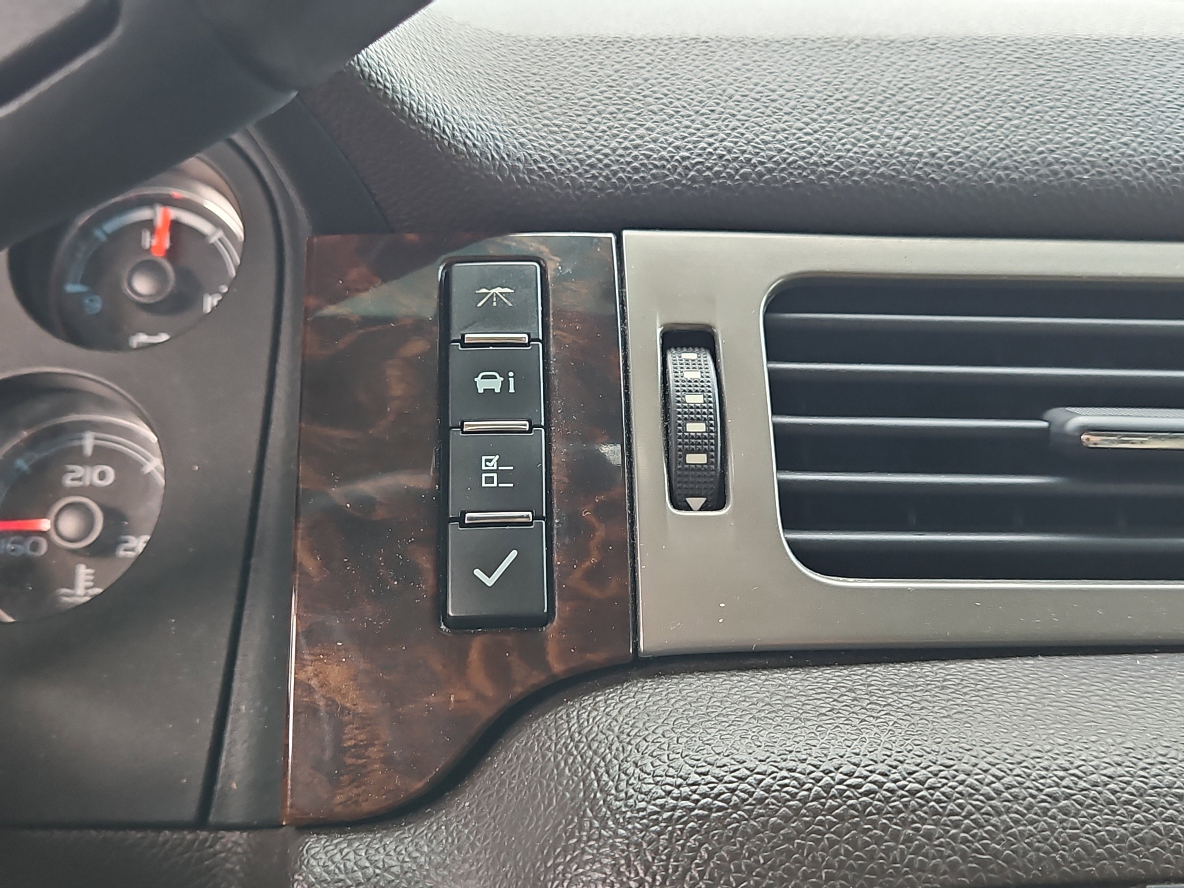 Used 2014 GMC Sierra 2500 Denali image 27