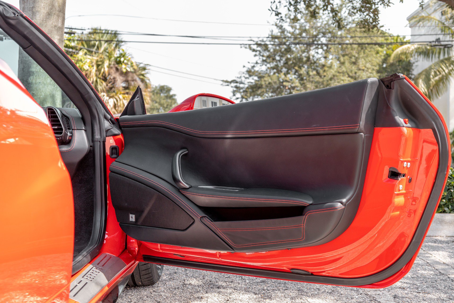 Used 2013 Ferrari 458 Spider RWD image 40